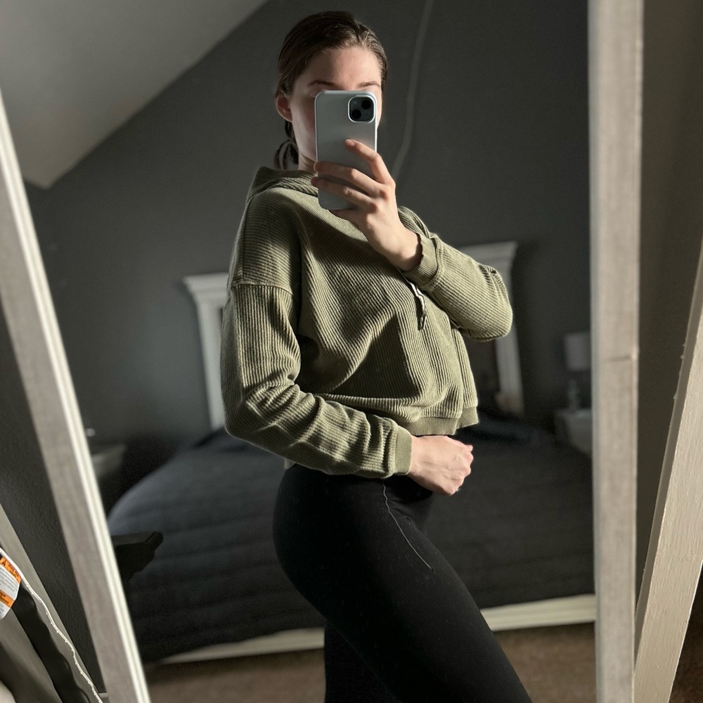 Aerie green cropped hoodie
